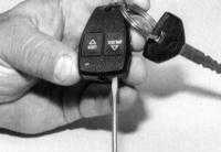  Принцип функционирования и проверка центрального замка и системы открывания дверей без ключа Jeep Grand Cherokee